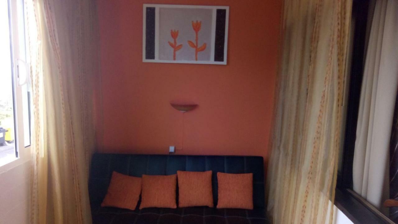 Sunny Flat In Machico City Екстериор снимка