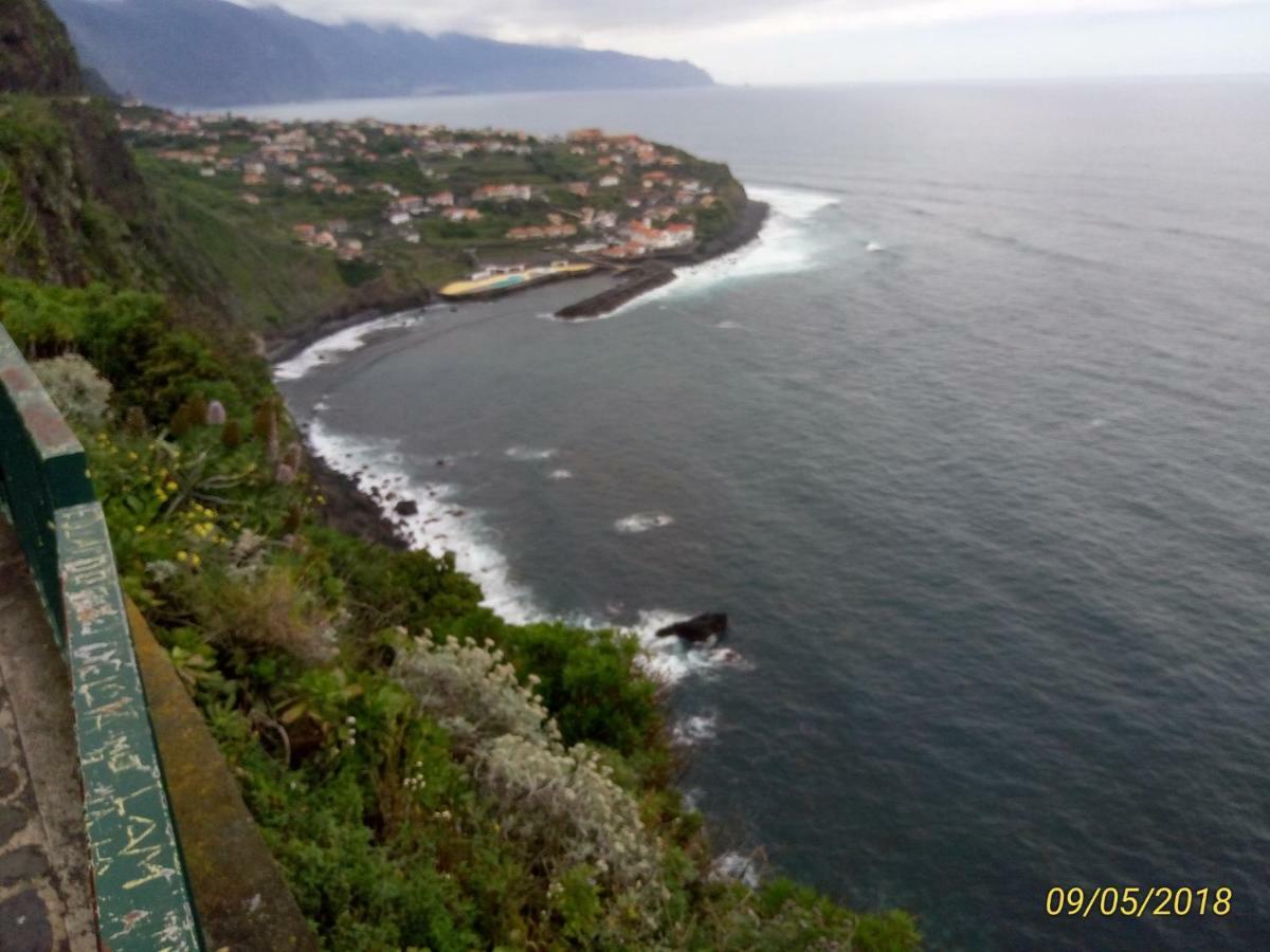 Sunny Flat In Machico City Екстериор снимка