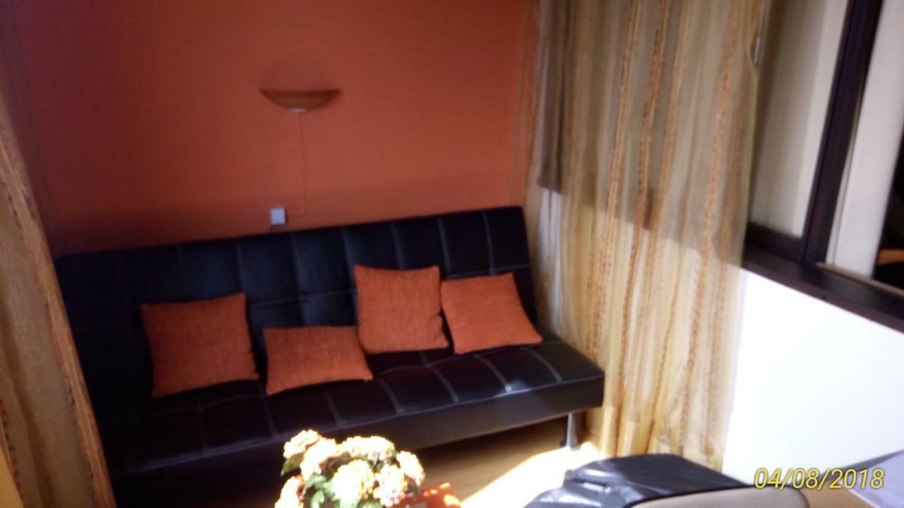 Sunny Flat In Machico City Екстериор снимка